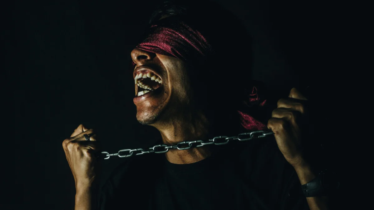 Business aligné : Définition, principes et mise en pratique Un business désaligné peut donner le sentiment d'enfermement et d'étouffement